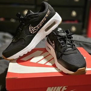 Nike Women's Black and Leopard Print Sneakers